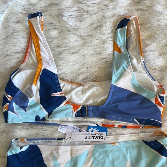 CUPSHE bikini multi color size L New With Tags ! Never worn - Picture 4 of 6